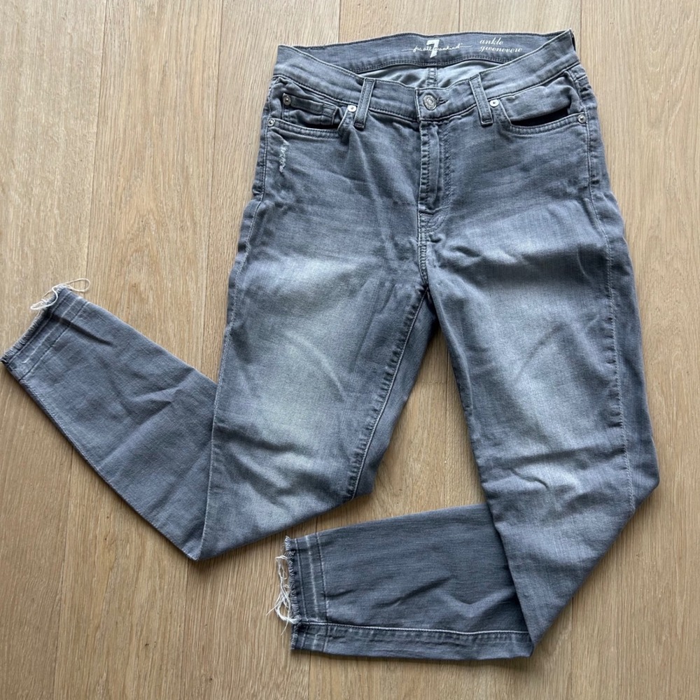 7 For All Mankind Skinny Jeans Sz 28 Light Grey Raw Frayed Hem Distressed Denim
